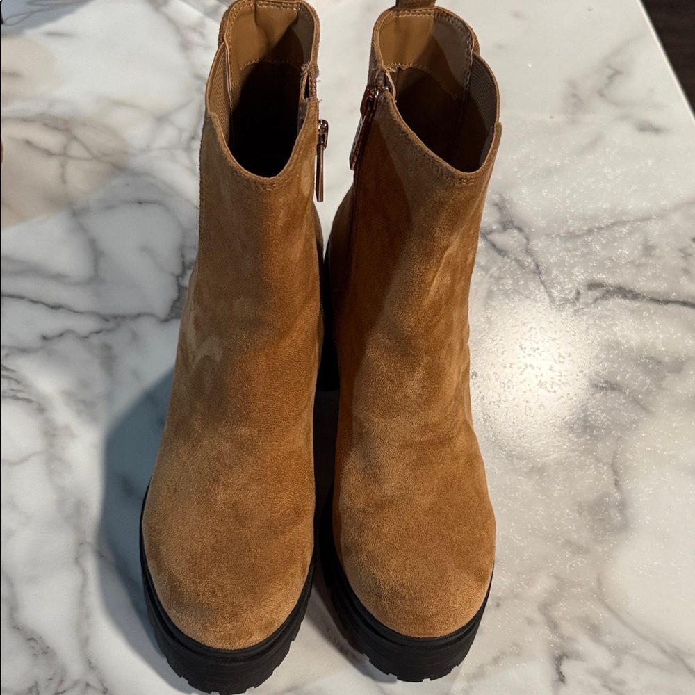 Anne Klein Zion Cognac Brown Microsuede Boots Tan Suede Ankle Boots 2x $60